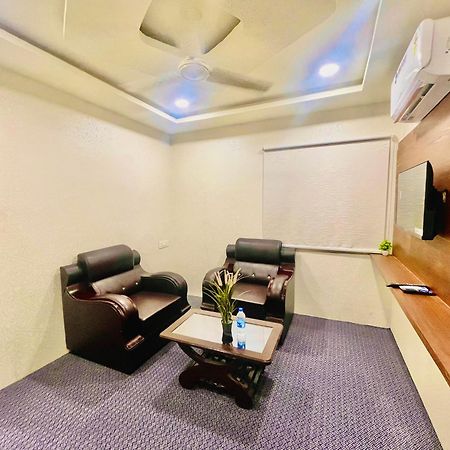 Hotel Eagle Grand Hyderabad Airport Zone Shamshabad Bagian luar foto