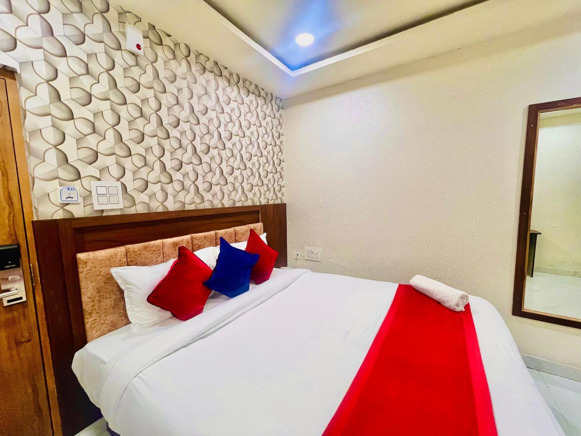 Hotel Eagle Grand Hyderabad Airport Zone Shamshabad Bagian luar foto