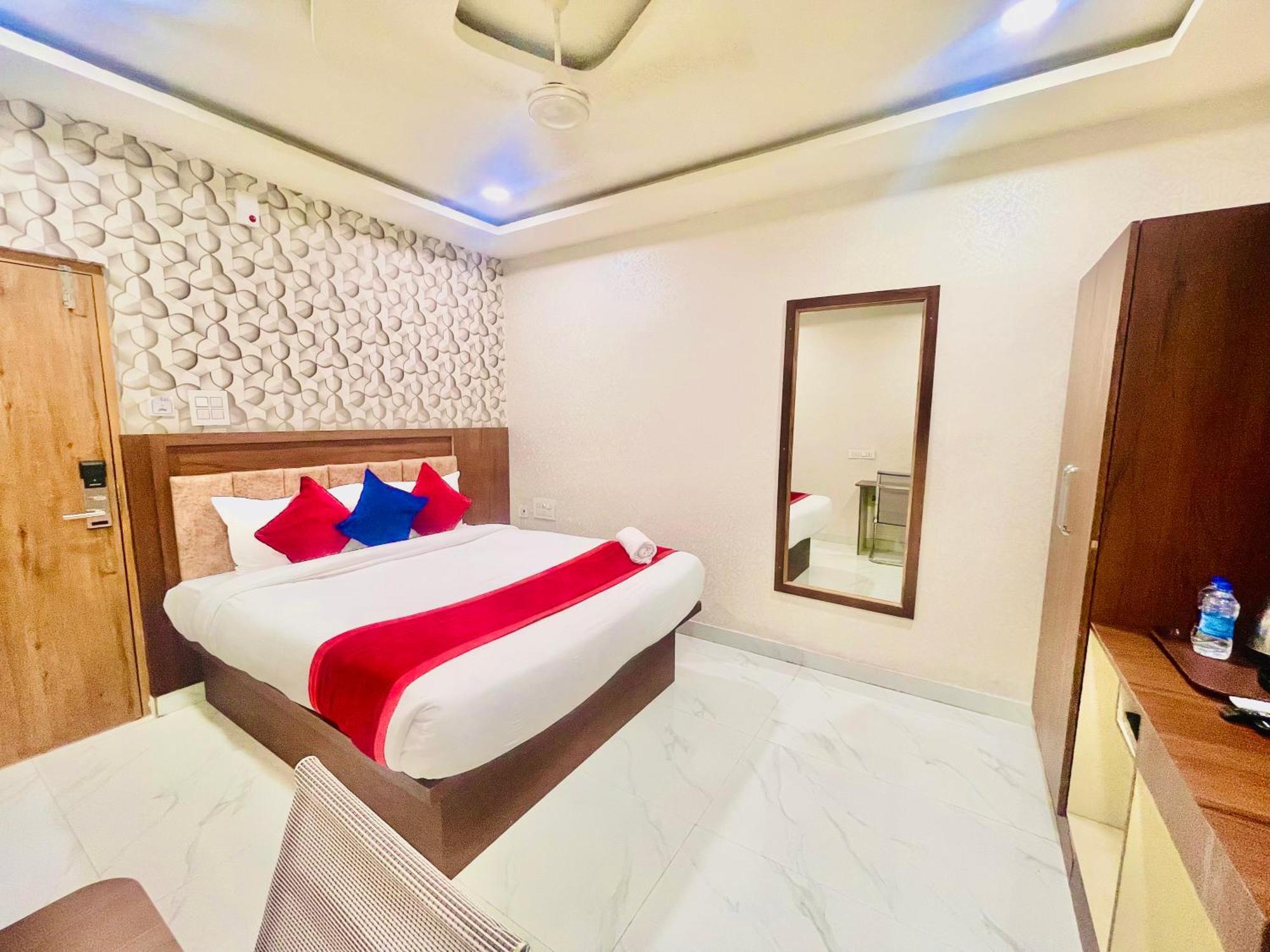 Hotel Eagle Grand Hyderabad Airport Zone Shamshabad Bagian luar foto