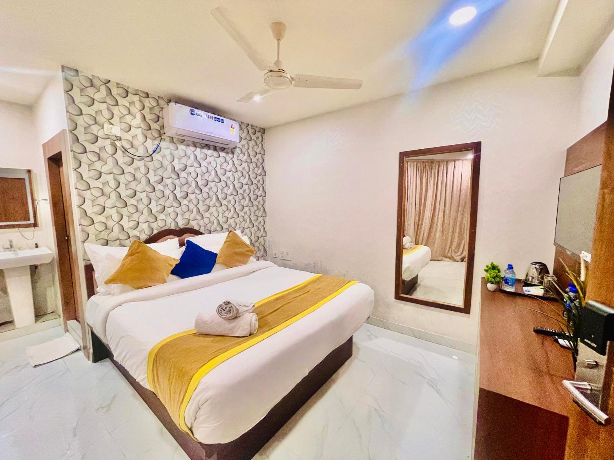 Hotel Eagle Grand Hyderabad Airport Zone Shamshabad Bagian luar foto