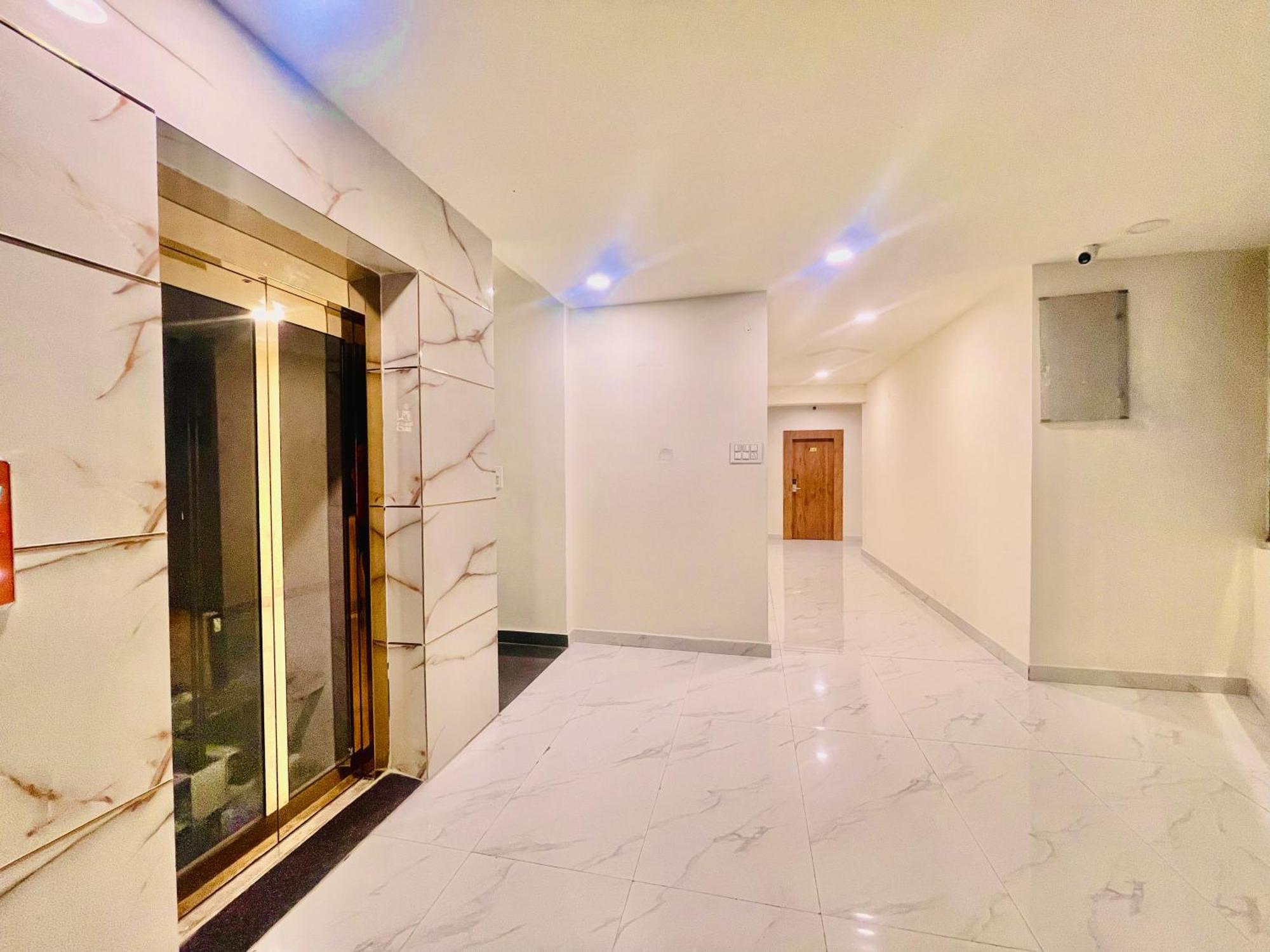 Hotel Eagle Grand Hyderabad Airport Zone Shamshabad Bagian luar foto