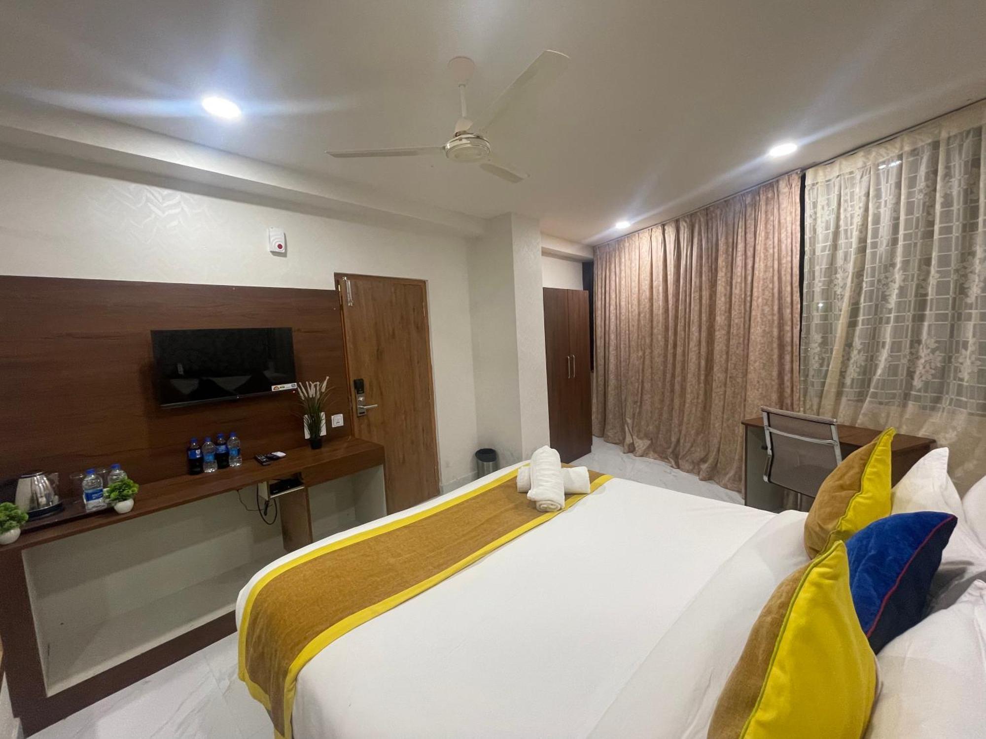 Hotel Eagle Grand Hyderabad Airport Zone Shamshabad Bagian luar foto