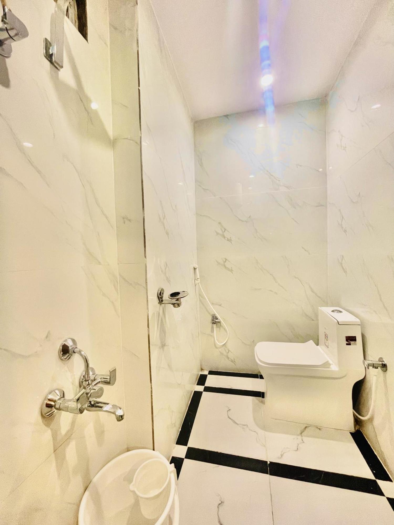 Hotel Eagle Grand Hyderabad Airport Zone Shamshabad Bagian luar foto