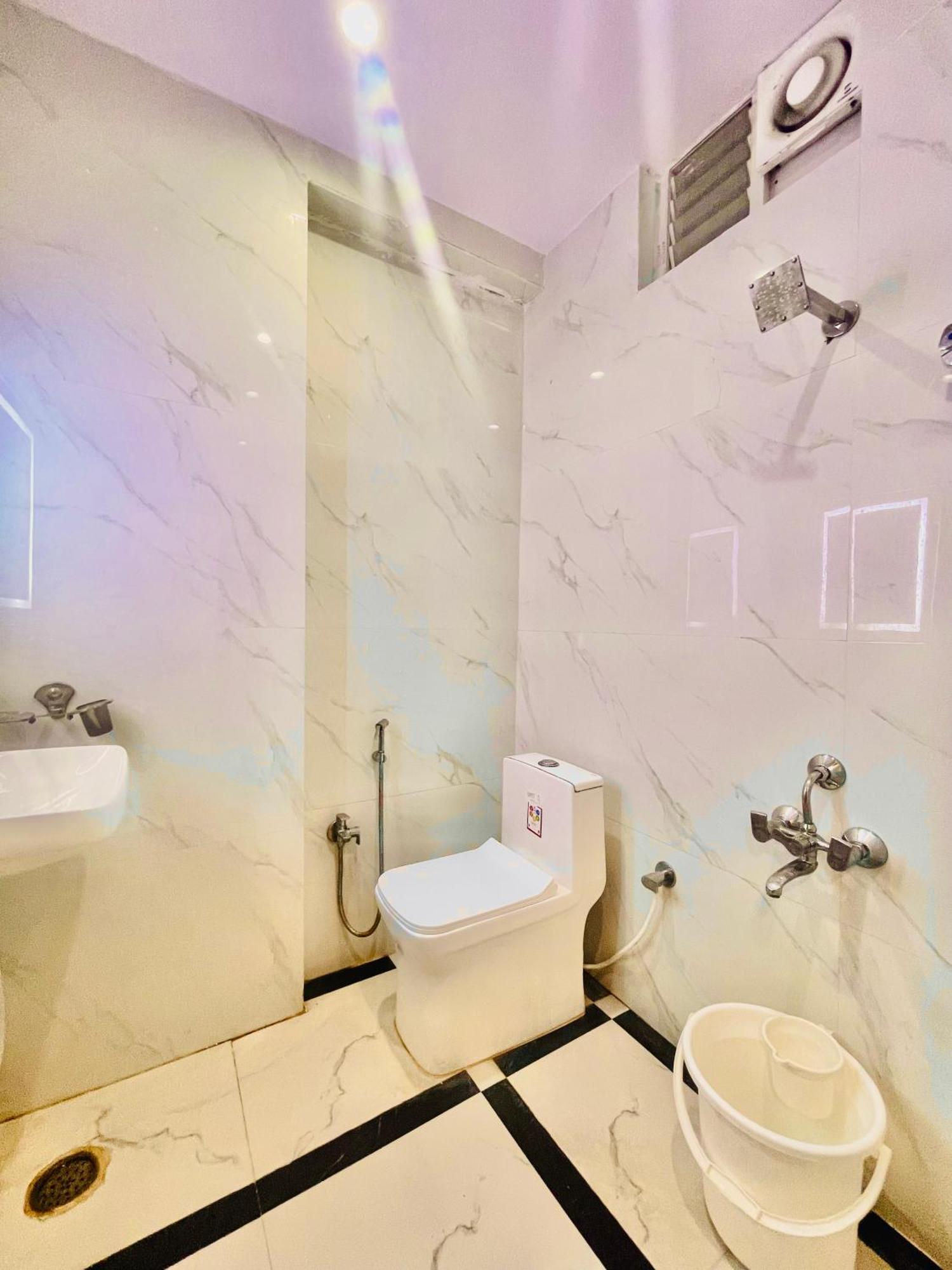 Hotel Eagle Grand Hyderabad Airport Zone Shamshabad Bagian luar foto